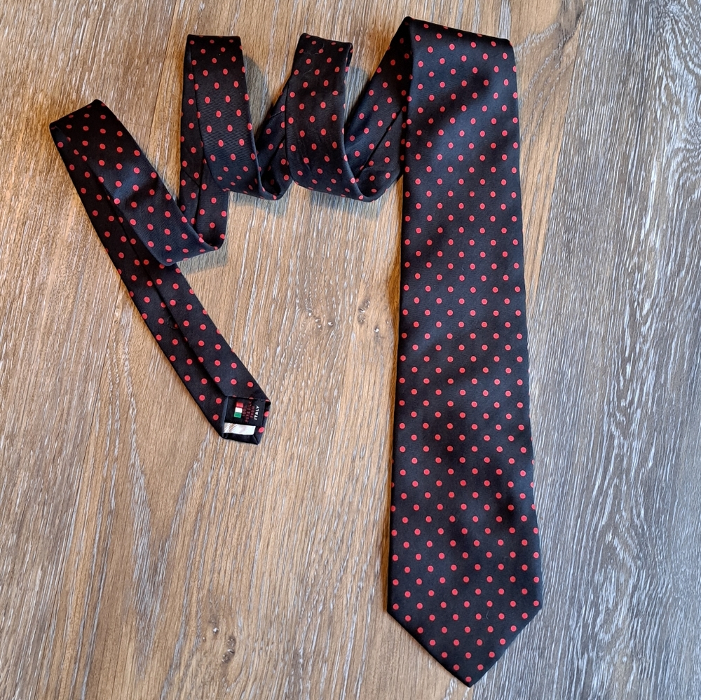 D. Fine Silk Tie